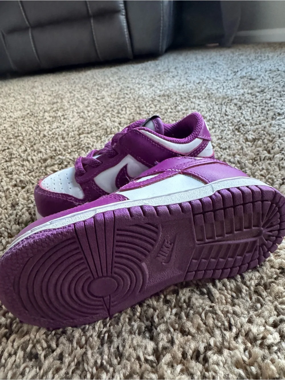 Nike Kids Purple and White Low-Top Sneakers with Hook-and-Loop Strap
